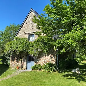  Hébergement de vacances La Glycine France